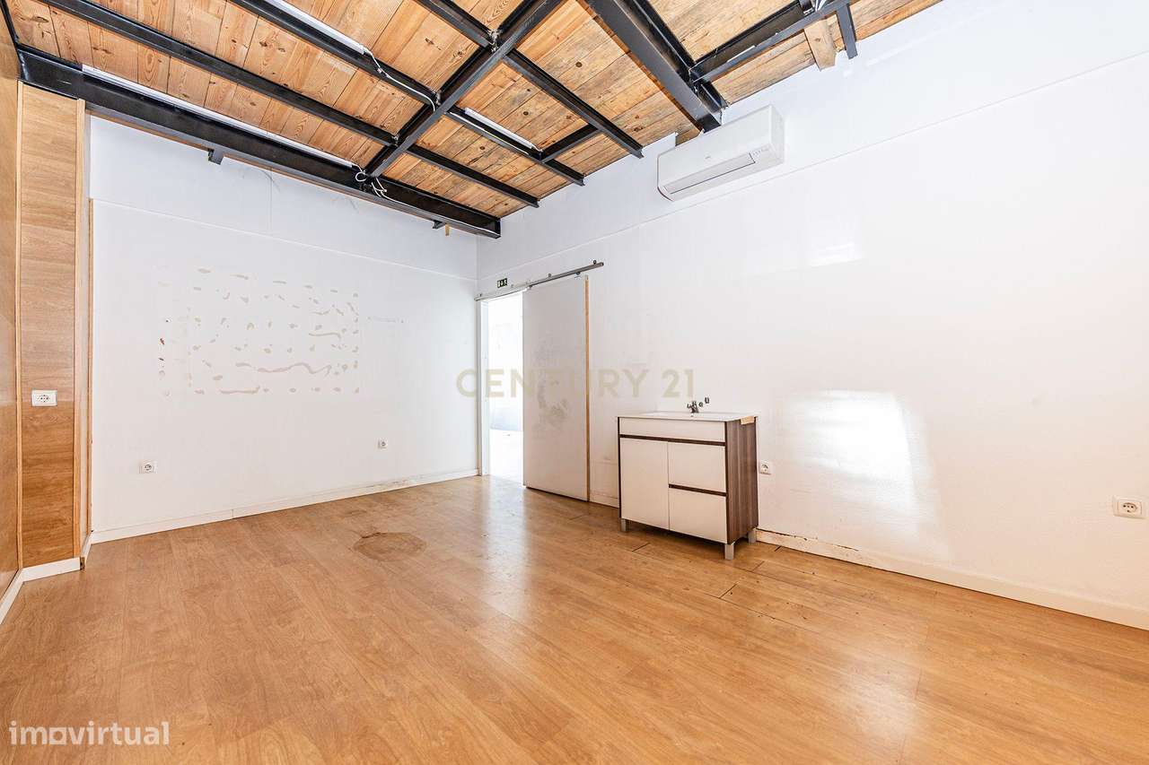 Loja na Moita - 86m² por 219.500€-5