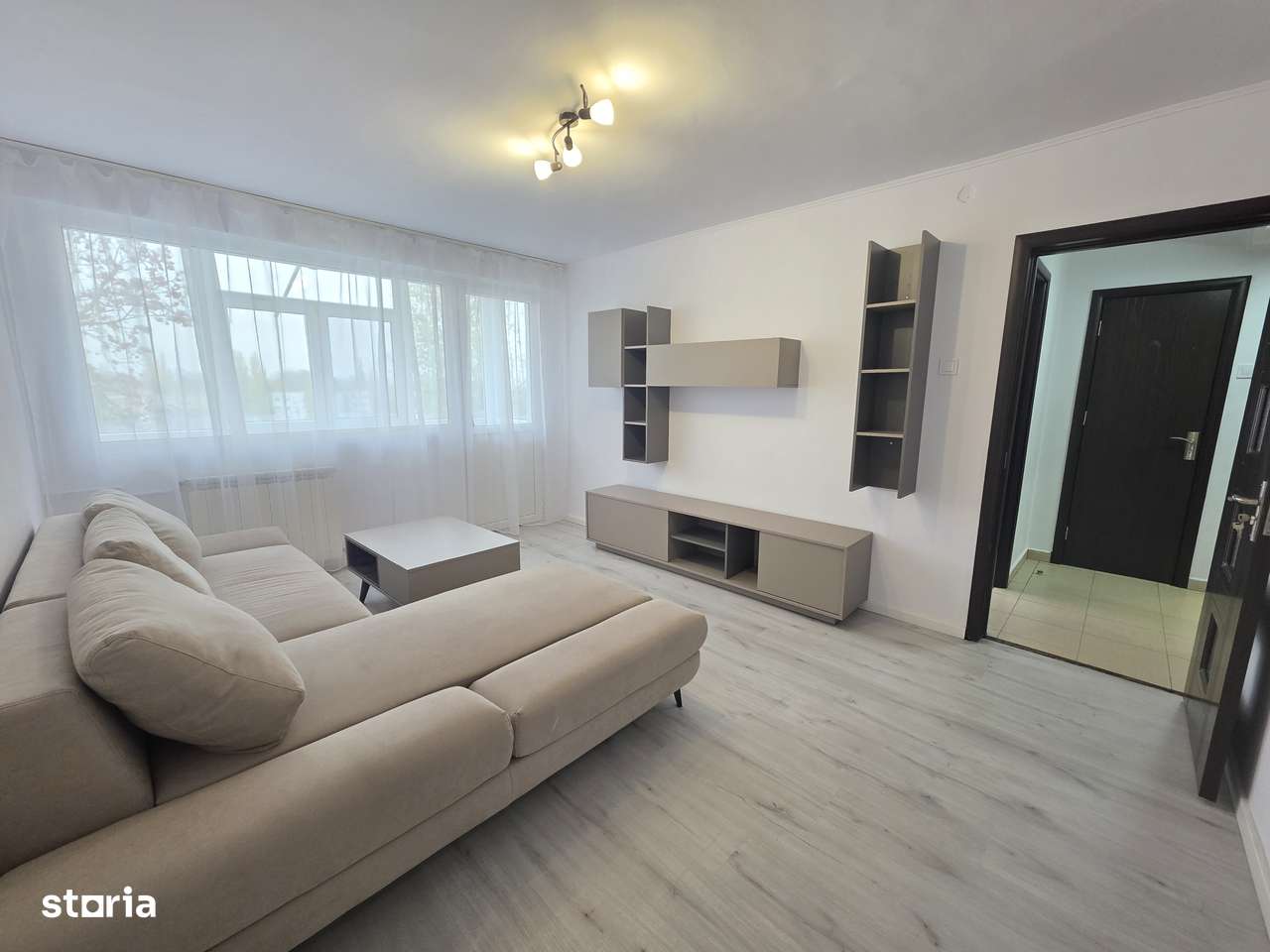 Vanzare apartament 2 camere Eroii Revolutiei, str. Vigoniei, cf.I, dec-0