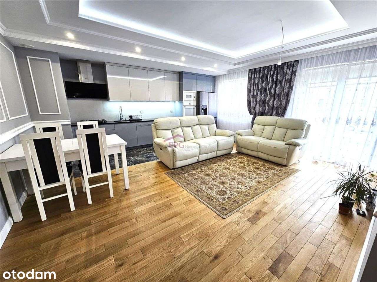 3 Pokojowy Apartament Z Ogródkiem, Wysoki Standard-1