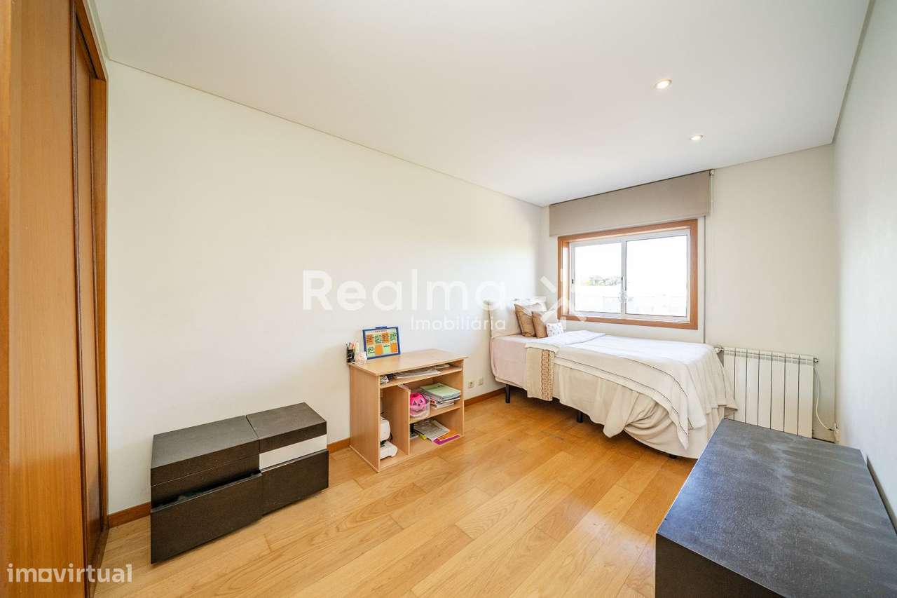 Apartamento T5 em S.Victor-42