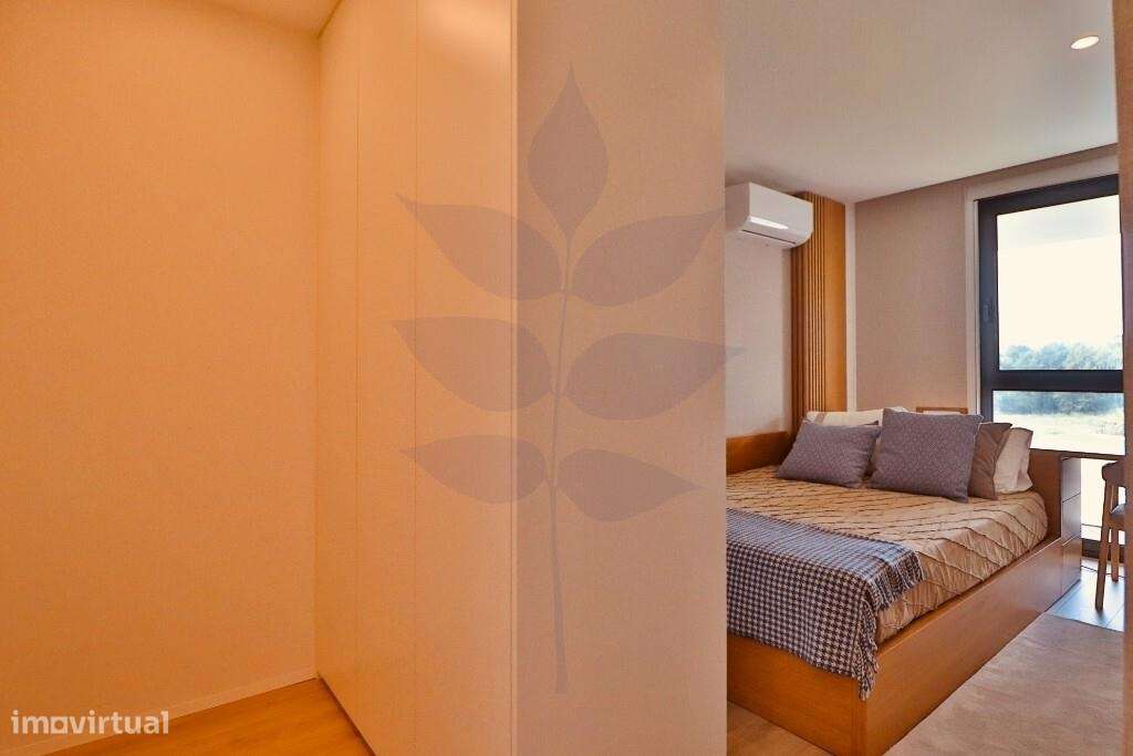 Vende-se T3 Duplex - Condominio Fechado - Como Novo - Empreendimento V-31