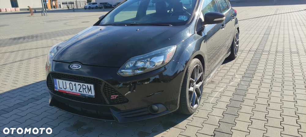 Ford Focus ST - 15