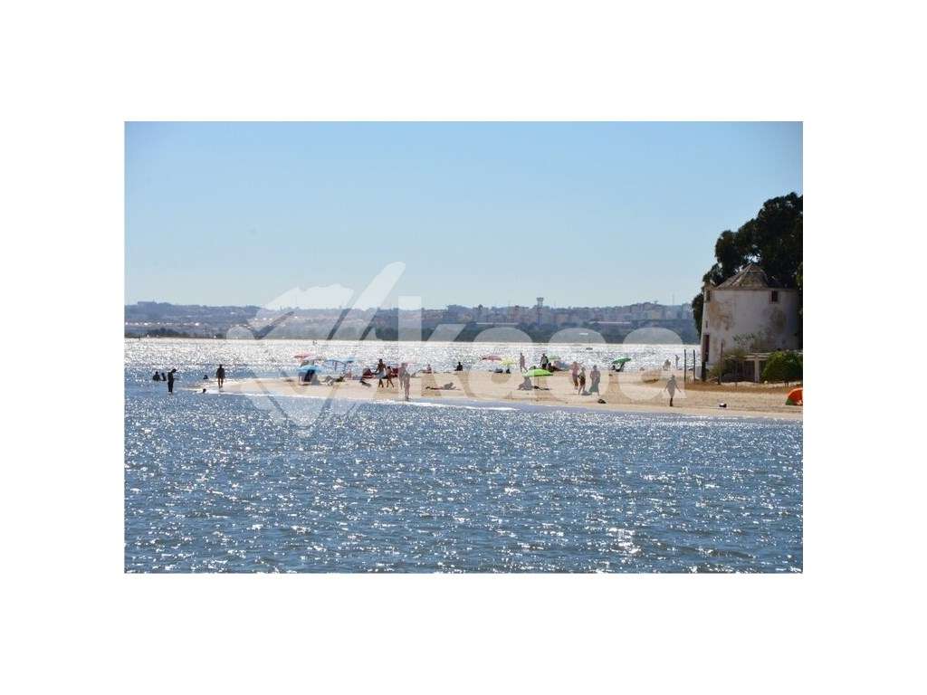 T3 Totalmente Remodelado na Quinta da Lomba-22