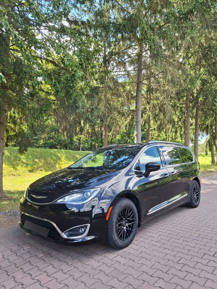 Chrysler Pacifica 2017