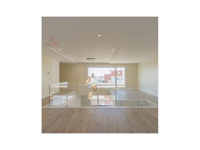 Vende-se Penthouse Duplex T3 de luxo no Montijo-4