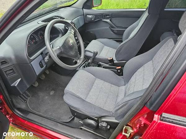 Alfa Romeo 146 1.8 TSpark - 5