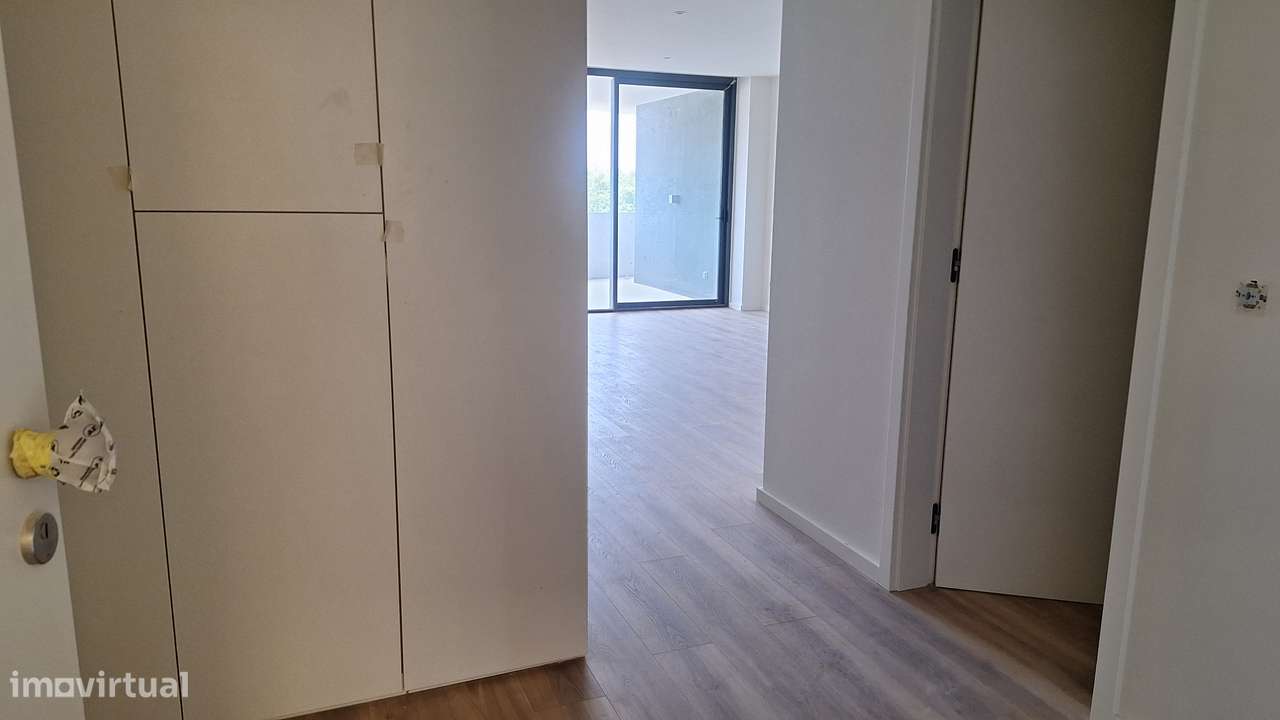 Apartamento T3 | 3 Suítes Varandas |Vista Rio Douro | Porto 2 Carros-7