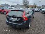 Volvo V60 T4 Momentum - 6