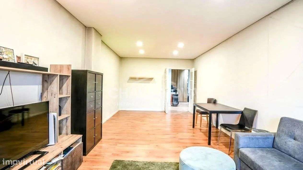 APARTAMENTO T3 REMODELADO-10