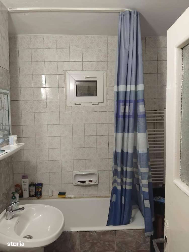 De vanzare 2 camere decomandat etajul 1 pret 50.000e - Imagine principală: 5/10