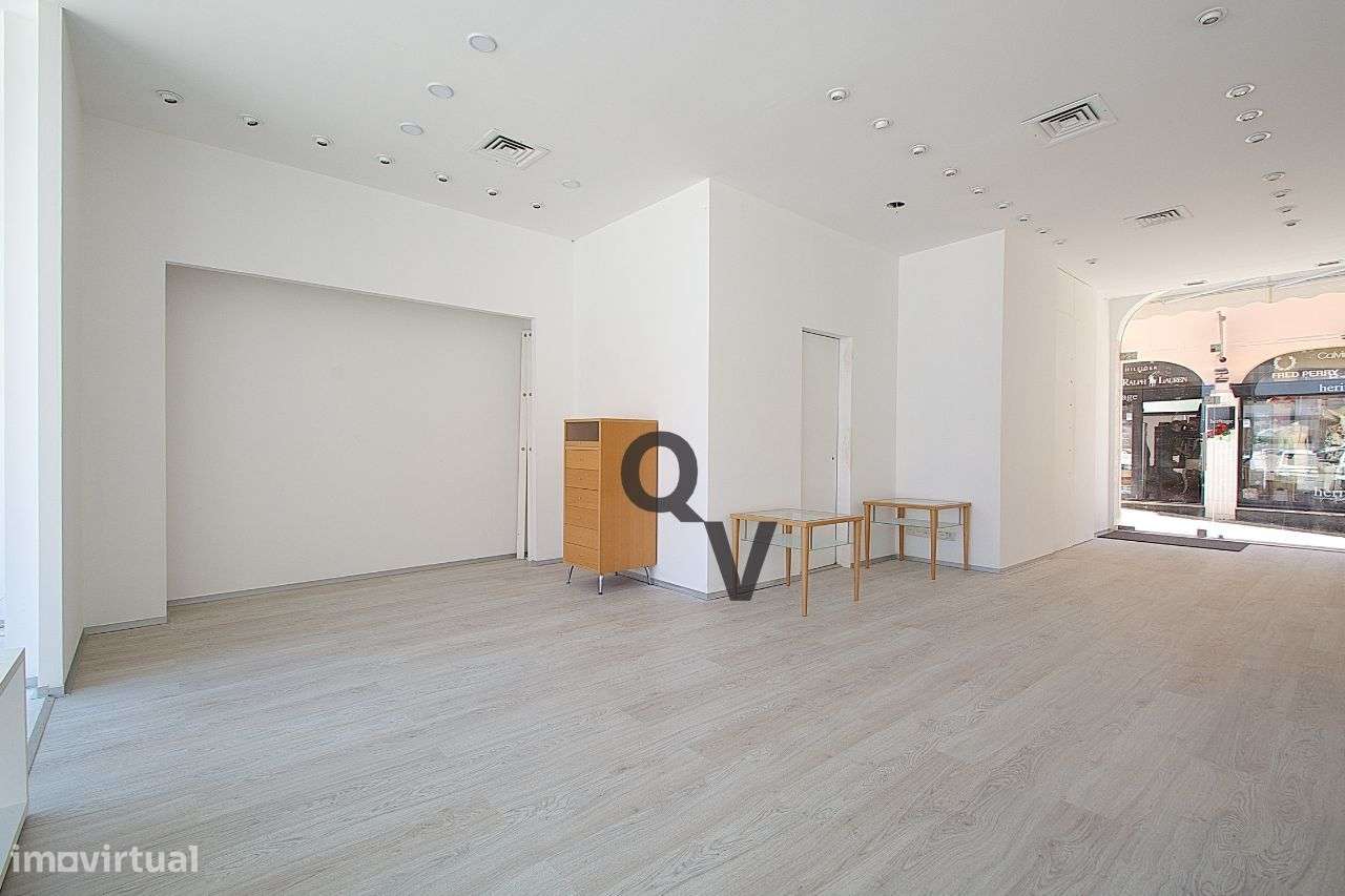 Loja sita na Marina de Vilamoura-5