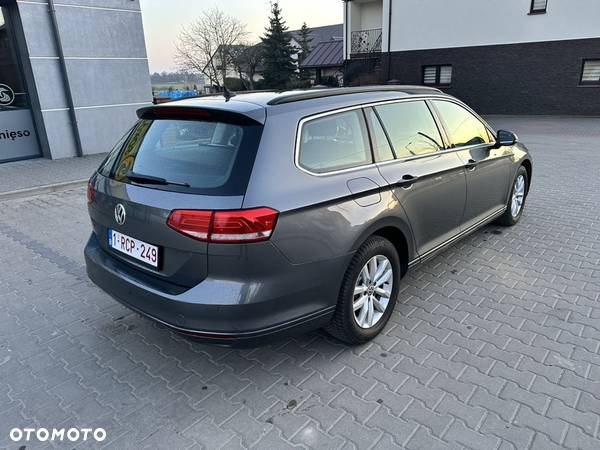 Volkswagen Passat 1.6 TDI BMT Trendline - 4