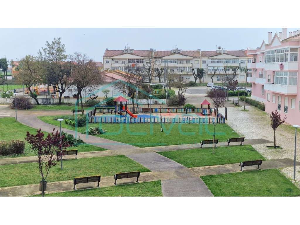 T3 com parqueamento Samora Correia-33