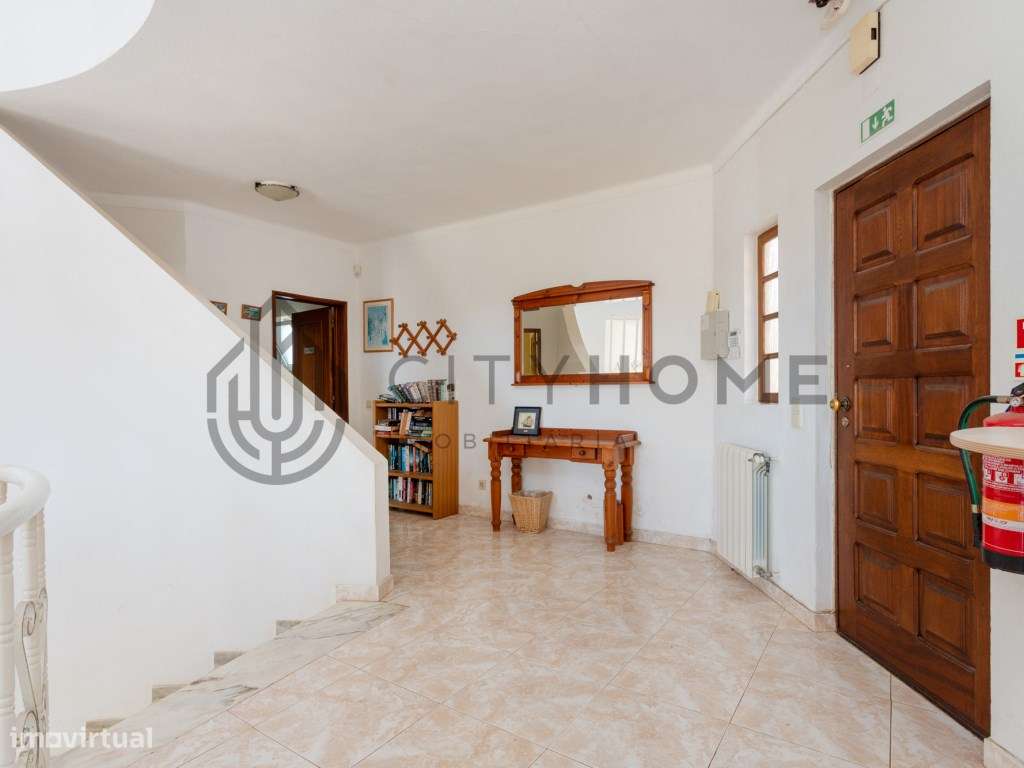 Moradia T4 com Garagem e Piscina - Grande imagem: 5/59