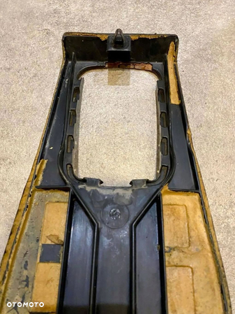 Mercedes-Benz W115 Panel , tunel - 6