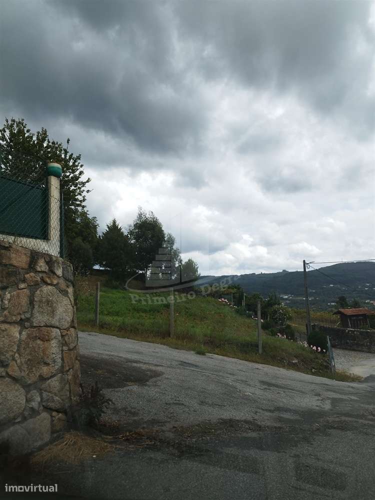 Terreno com 1851 m2 para Construção em Zona Tranquila de Vila Verde-6