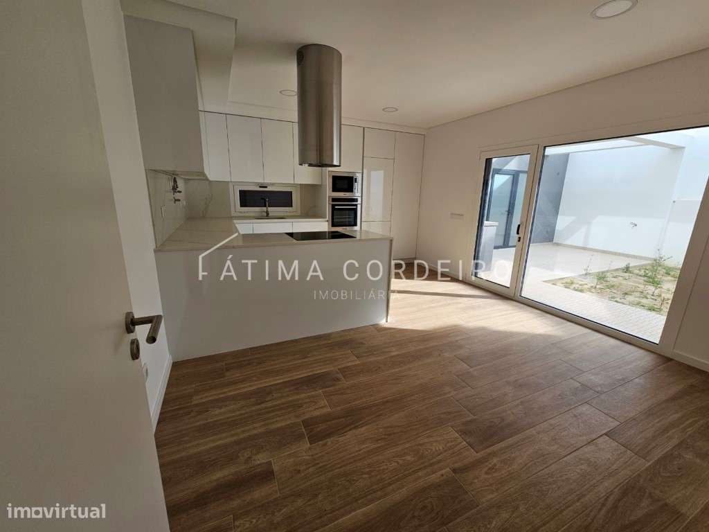 Moradia T4 na Quinta da Charnequinha em fase de construção, com tér... - Grande imagem: 5/35