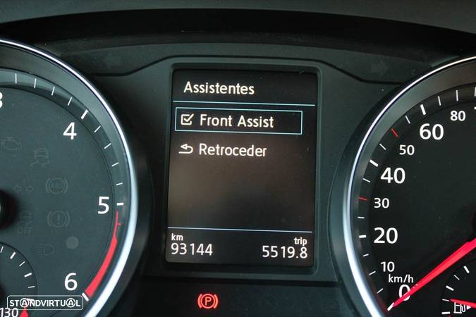 VW Passat Variant 2.0 TDi Highline - 28