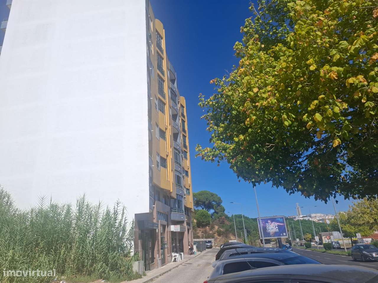 T3 no Feijó junto ao Parque da Paz | 2 Varandas + Arrecadação-19