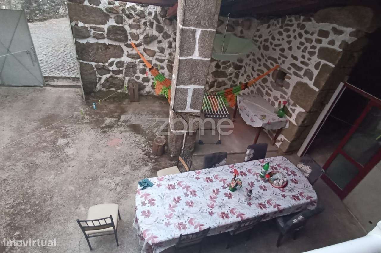 Moradia T3 em Ferreira de Aves – Sátão + Terreno de 800m2 - Grande imagem: 2/18