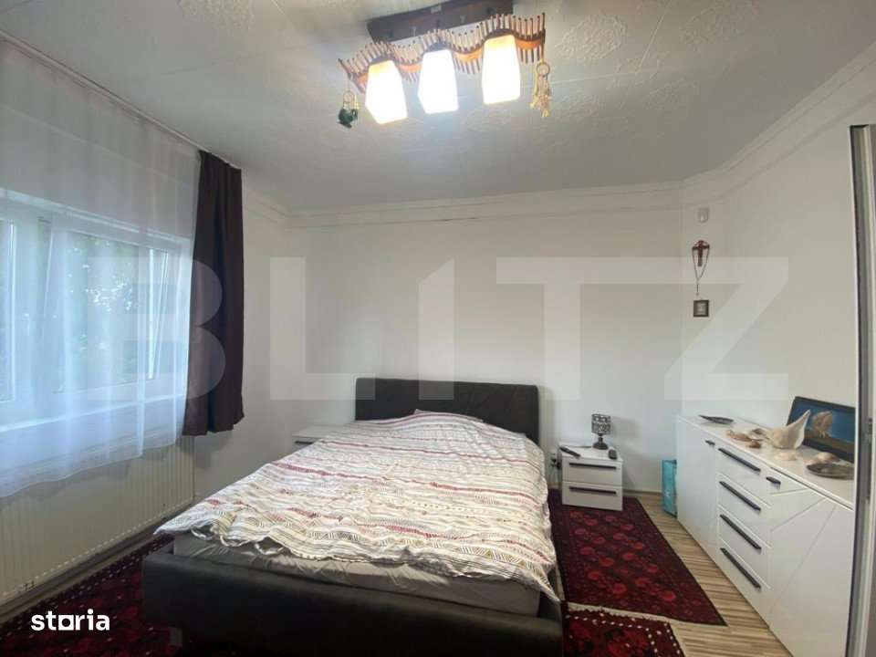 Casa 3 camere + curte - Imagine principală: 2/9