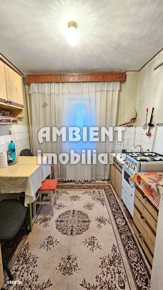 Apartament cu 3 camere, etaj 2, zona NORD; - Imagine principală: 4/9