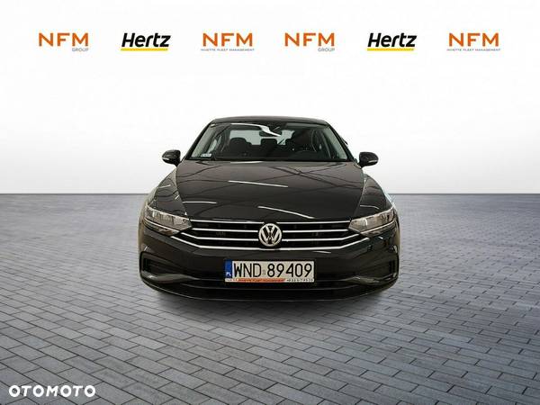 Volkswagen Passat 2.0 TDI EVO Essence DSG - 9