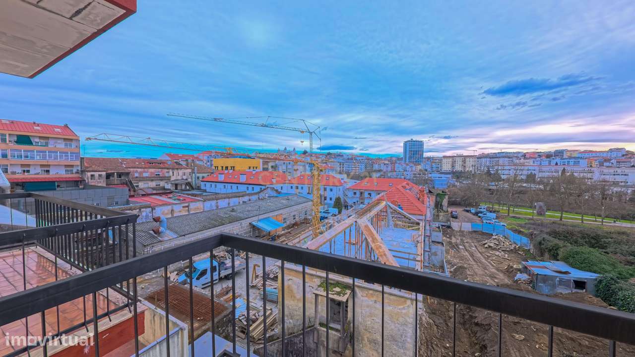 Apartamento T3 em Viseu com Garagem e Varandas - Grande imagem: 5/16