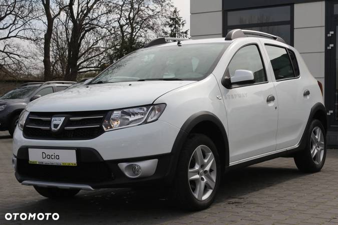 Dacia Sandero TCe 90 Celebration - 11