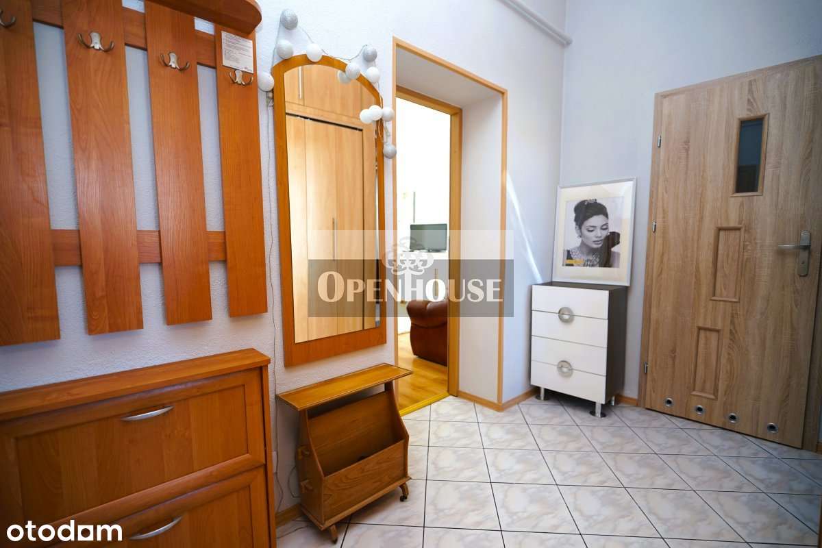 Duży salon, wysoki sufit, balkon - 2 pokoje w Śród-6