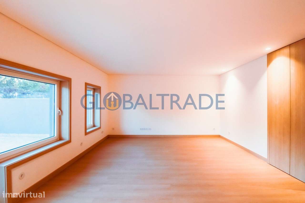 Apartamento T2 Renovado com Terraço em Fânzeres - Grande imagem: 3/60