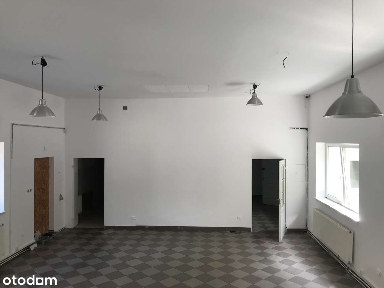 Budynek biurowo-magazynowy do wynajęcia - Pełny obrazek: 4/10