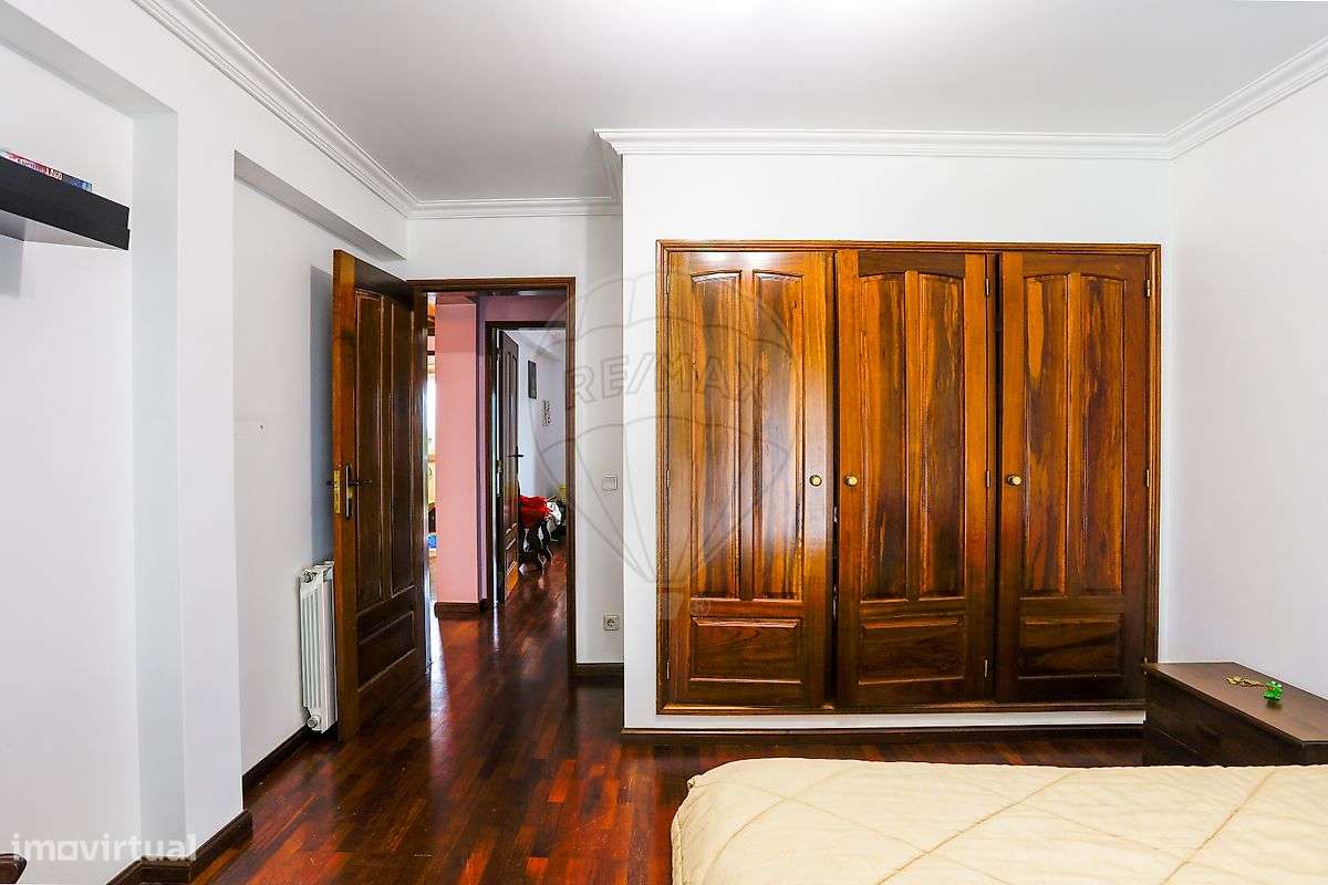 Moradia T4 para venda-27