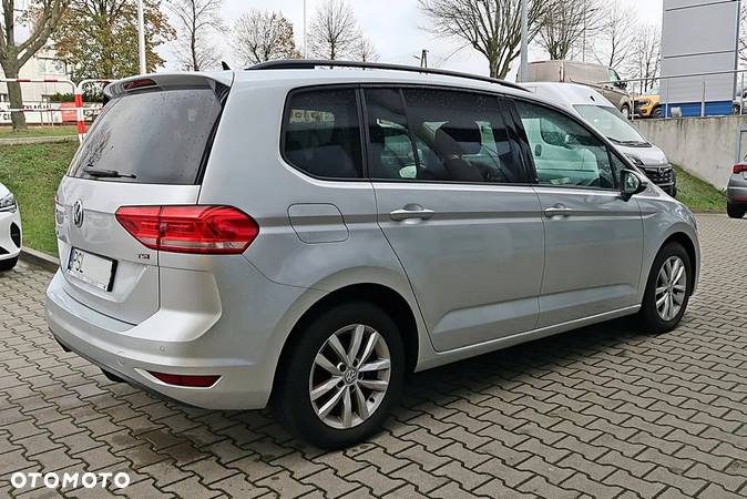 Volkswagen Touran 1.4 TSI BMT Comfortline DSG - 4