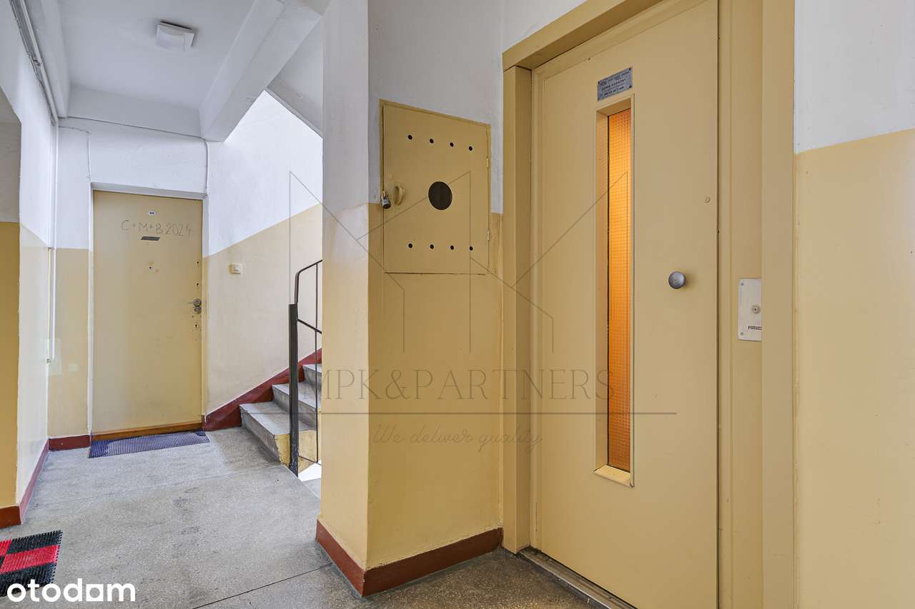 Dwustronne!, Przestronne, 3 pokojowe mieszkanie 20 minut od centrum!-14