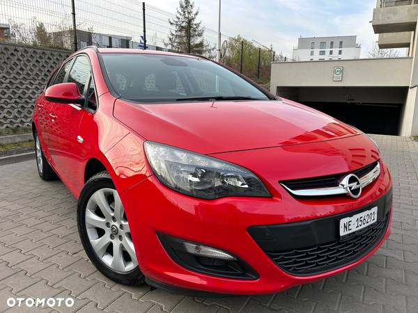 Opel Astra 1.6 Turbo Design Edition - 14