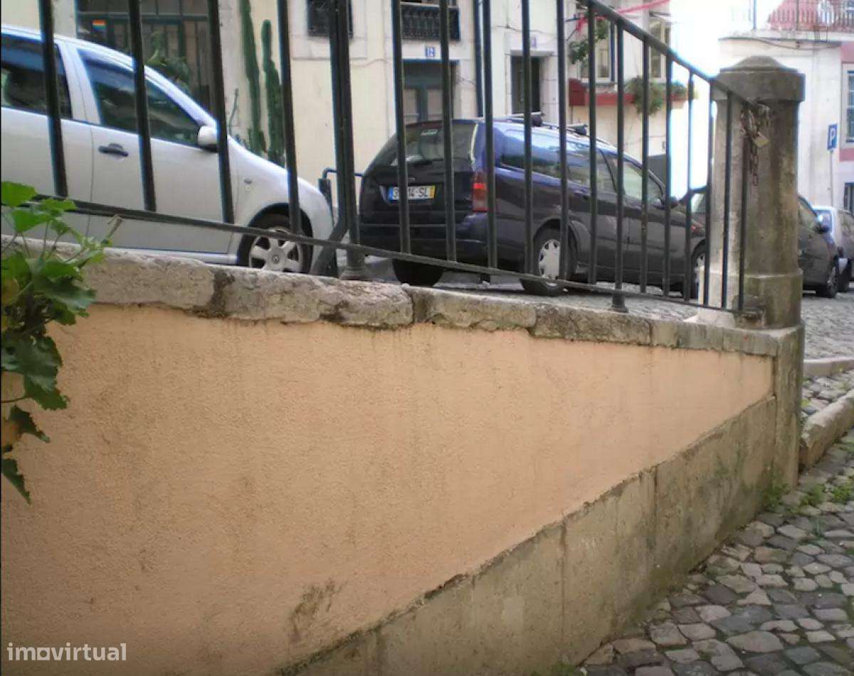 Apartamento com 1 quartos - localizado em Sé Lisbon - Grande imagem: 4/7