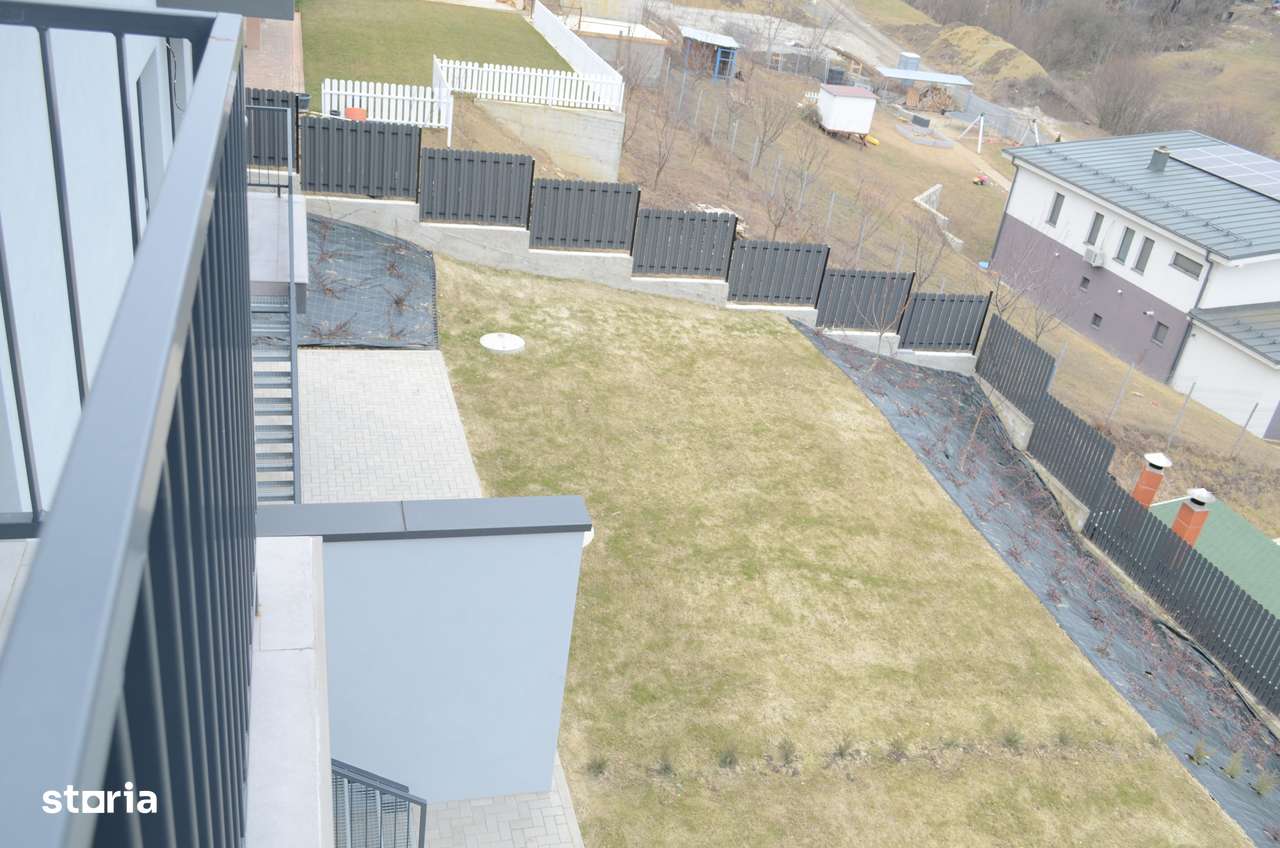 Casa cuplata (duplex) cu vedere panoramica in Dezmir-14