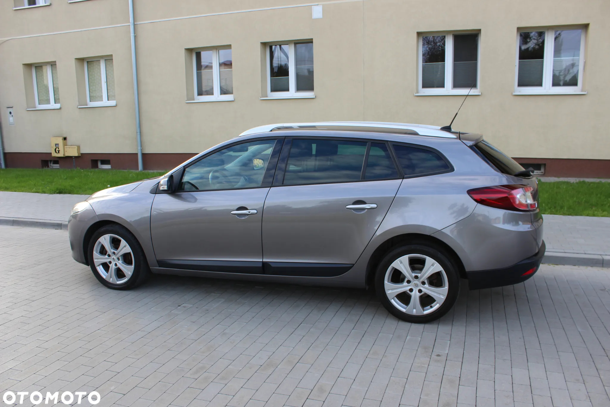 Renault Megane 1.9 dCi FAP Grandtour Avantage - 26