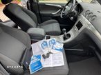Ford S-Max 2.0 TDCi Ambiente - 32