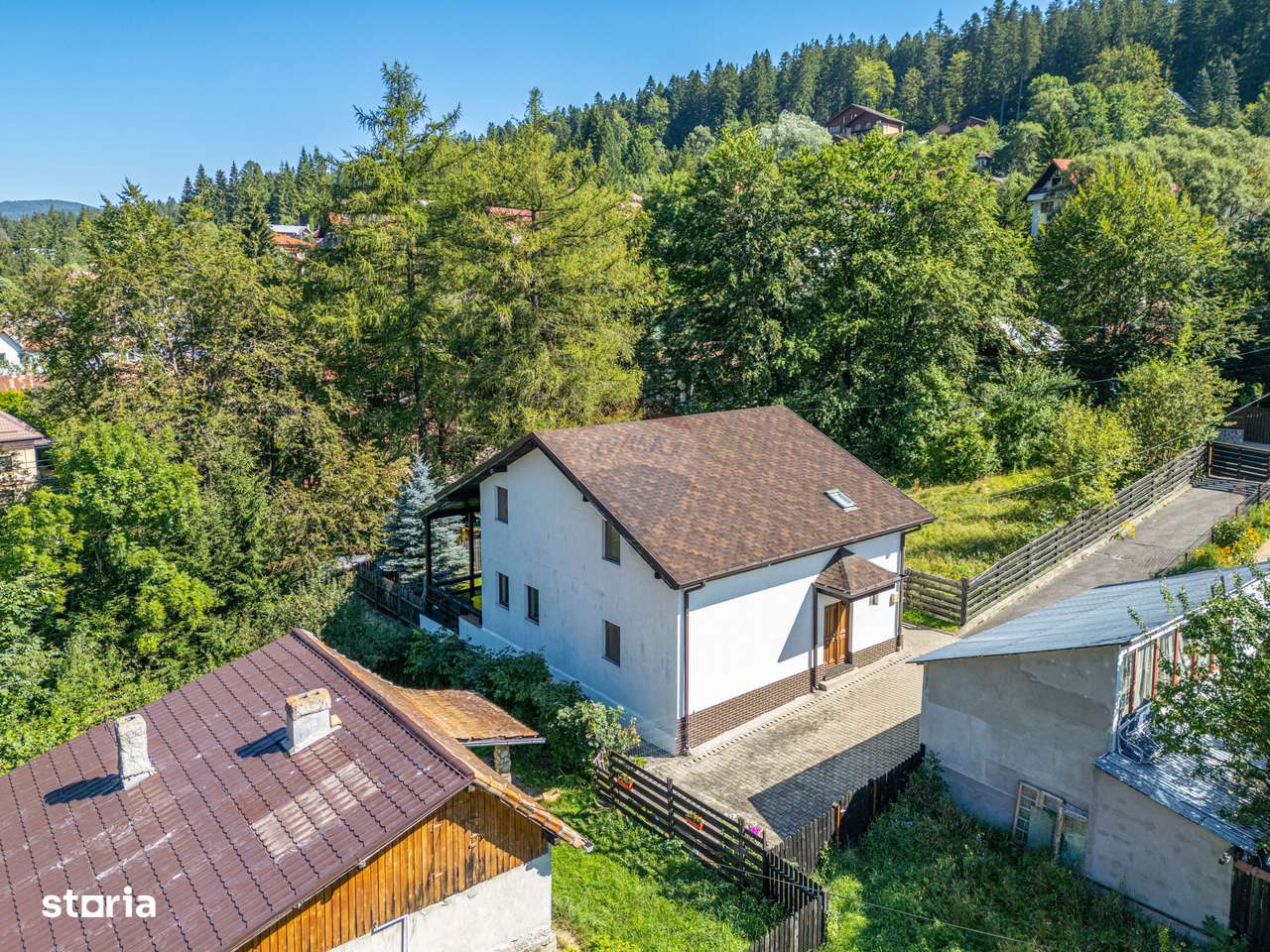 Casă P+M cu 6 camere în Bușteni - Zona Zamora - Imagine principală: 3/20