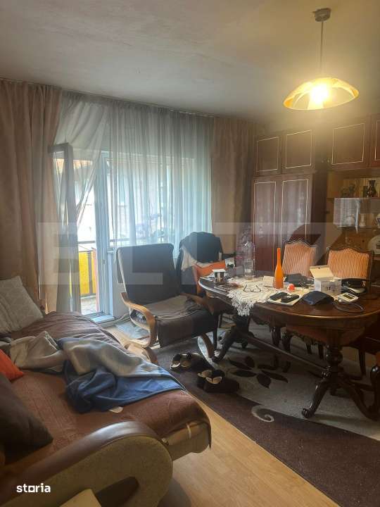 Apartament 4 camere decomandate, 2 bai, 2 balcoane, 80 mp, etaj interm - Imagine principală: 2/7