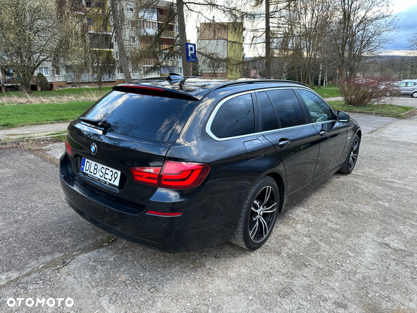 BMW Seria 5 520d Touring - 10