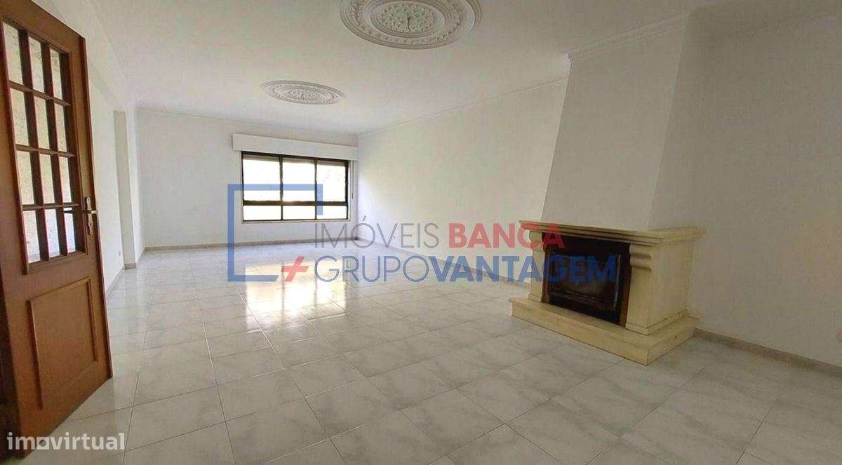 T2 Mem Martins - Grande imagem: 2/24