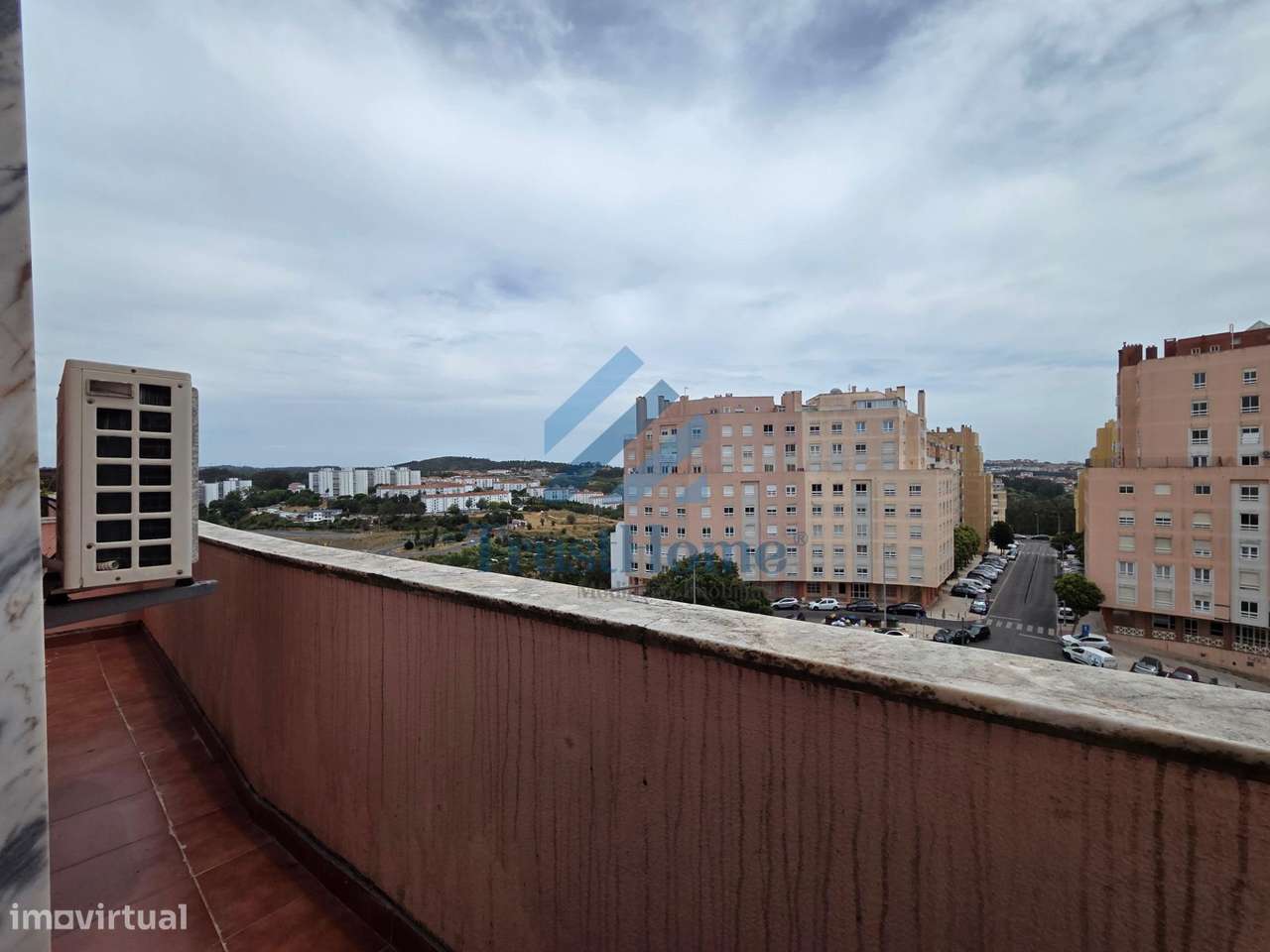 T2 em Fitares com 130m2 e garagem a 9 min. da estação-13
