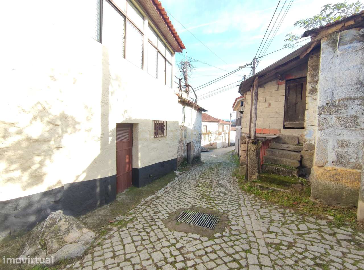 Moradia para recuperar a 5kms da cidade de Chaves - Grande imagem: 5/22