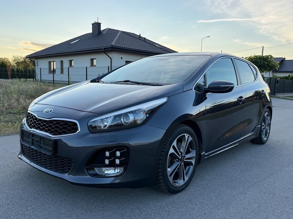 Kia Ceed II (2012-) 1.6 CRDi 136 DCT ISG GT Line 2017