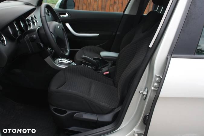 Peugeot 308 SW 140 THP Automatik Platinum - 6