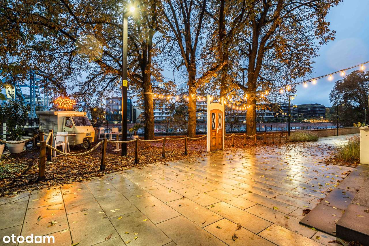 Apartament typu loft w sercu Wrocławia- Stare Miasto, Garaż-14