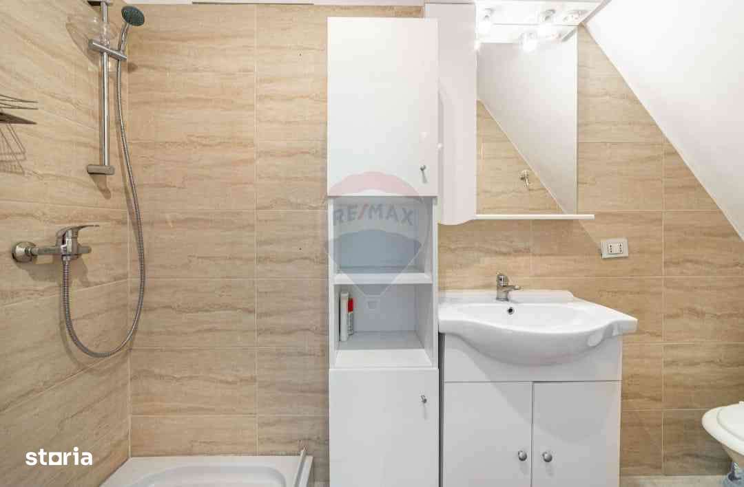 Casă de vânzare zonă centrală - Imagine principală: 4/5